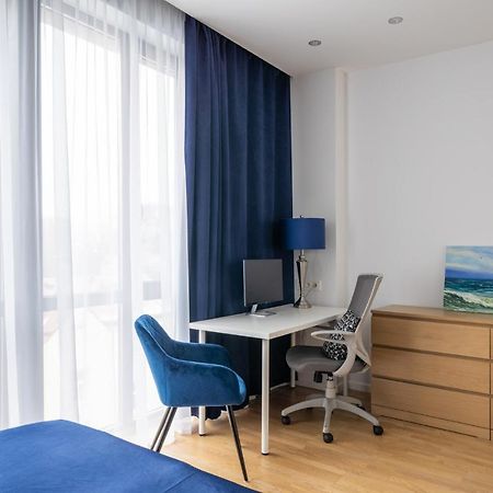 1-Bedroom Penthouse With Underground Parking ريغا المظهر الخارجي الصورة