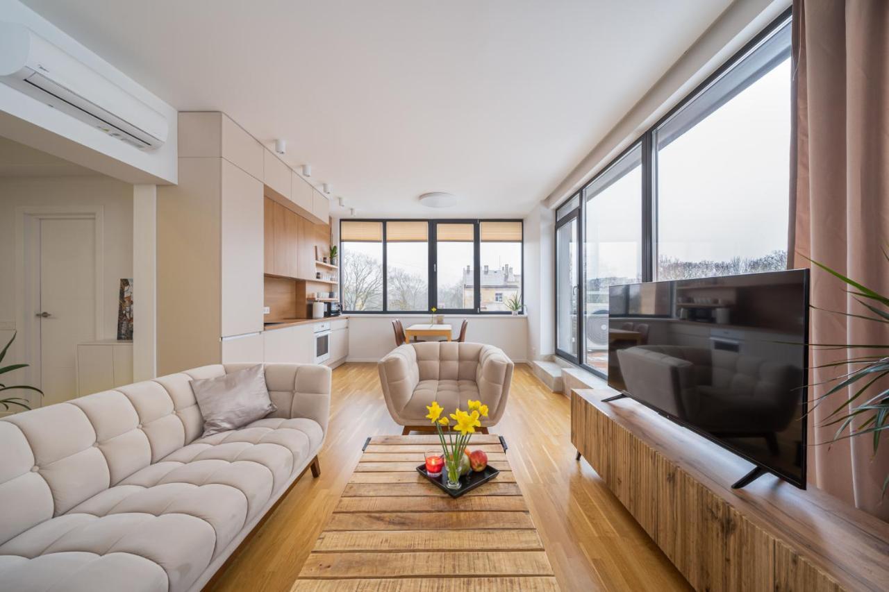 1-Bedroom Penthouse With Underground Parking ريغا المظهر الخارجي الصورة