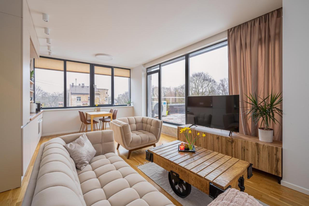 1-Bedroom Penthouse With Underground Parking ريغا المظهر الخارجي الصورة