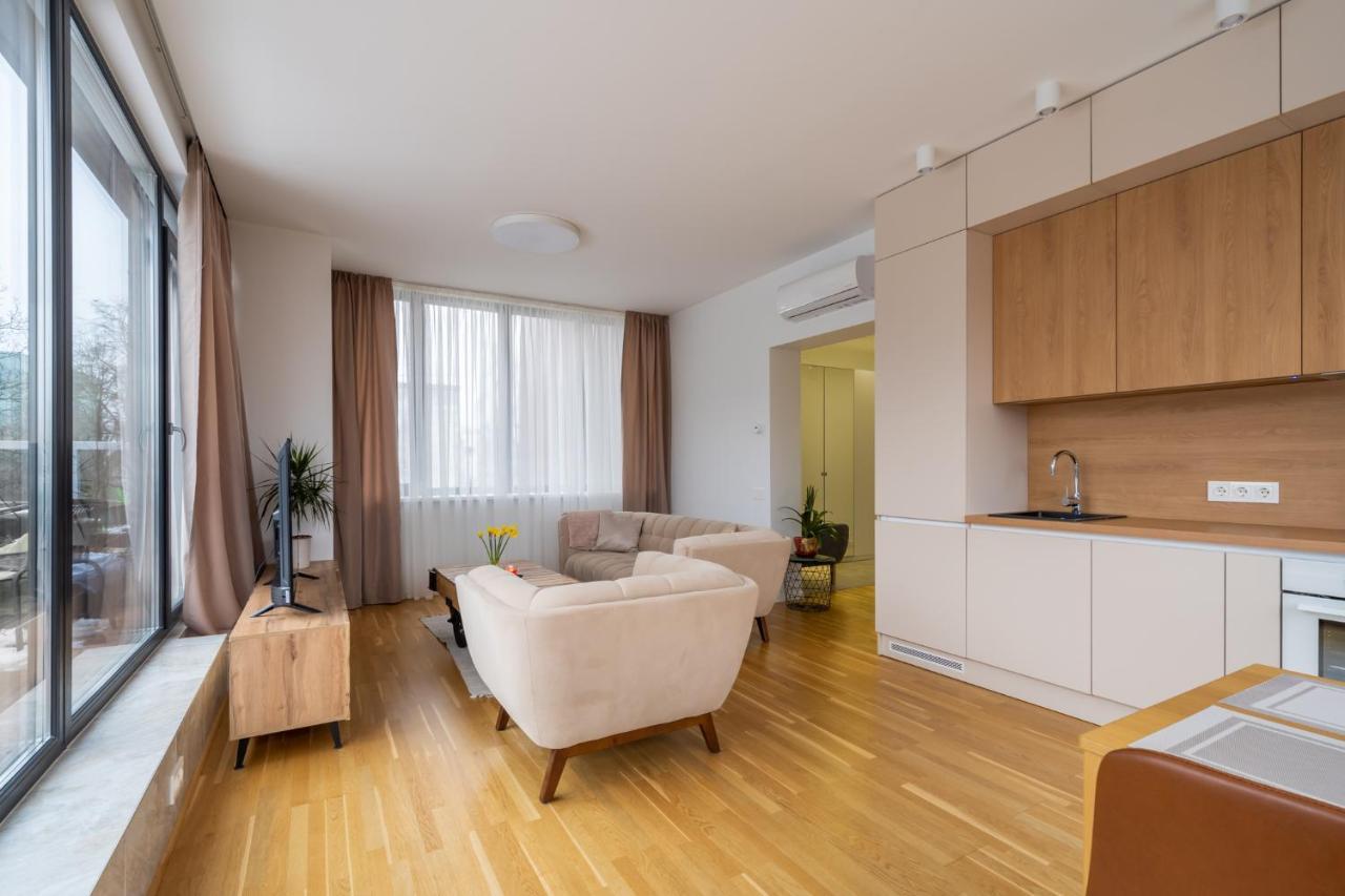 1-Bedroom Penthouse With Underground Parking ريغا المظهر الخارجي الصورة