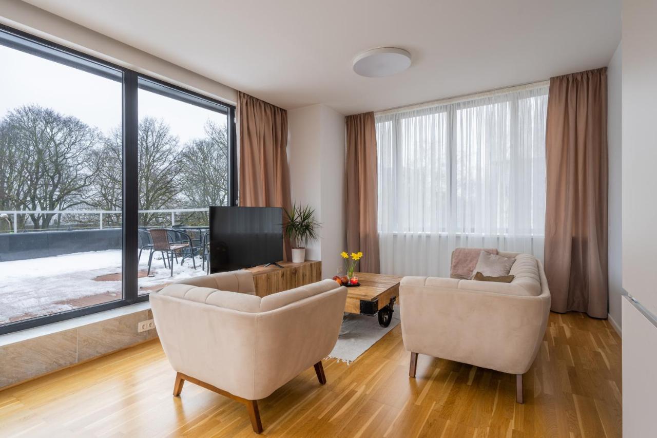 1-Bedroom Penthouse With Underground Parking ريغا المظهر الخارجي الصورة